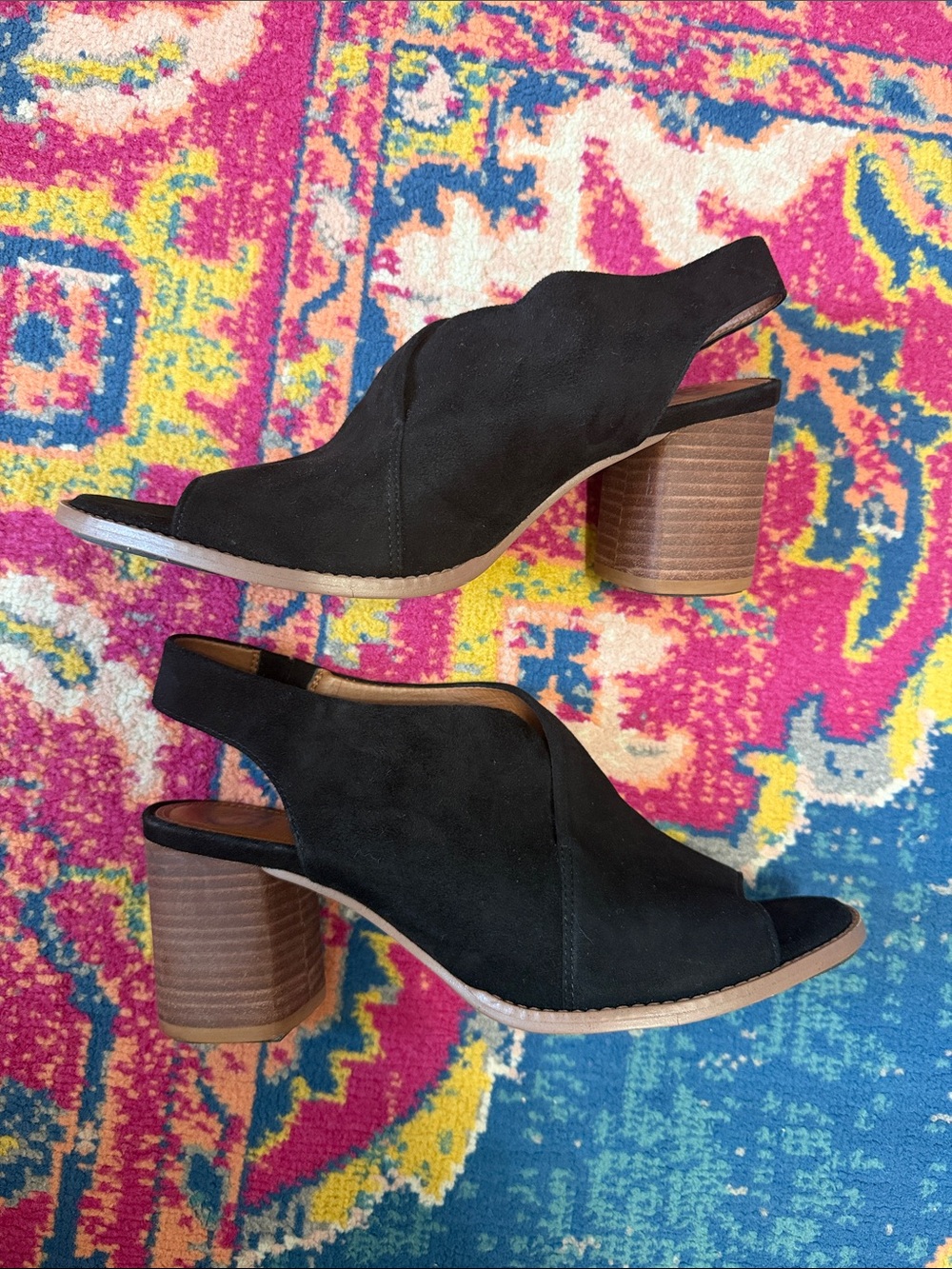 Gianni Bini woman size 8 Black Suede Open-Toe Block Heel Sandals